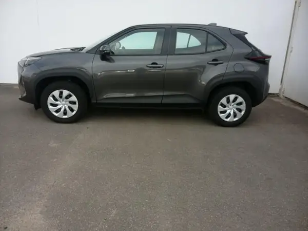 YARIS CROSS